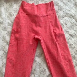 Bombshell Curves Leggings in Coral